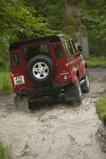 Land Rover Defender 110 2013 года